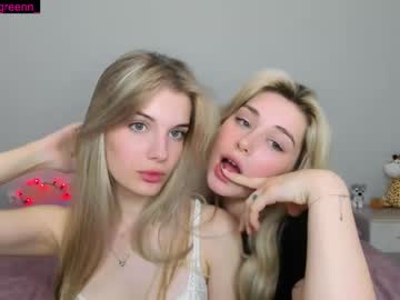couple Sex Chat With Girls Live On Cam with chloejjoness