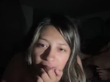 couple Sex Chat With Girls Live On Cam with pinapplelover69