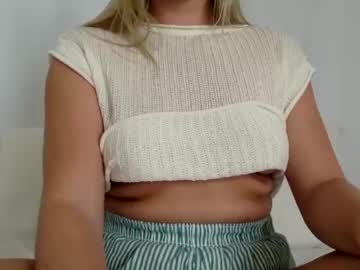 girl Sex Chat With Girls Live On Cam with innocentblonde789