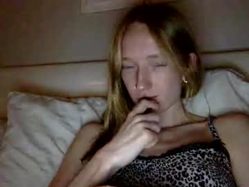 girl Sex Chat With Girls Live On Cam with littlee_redd